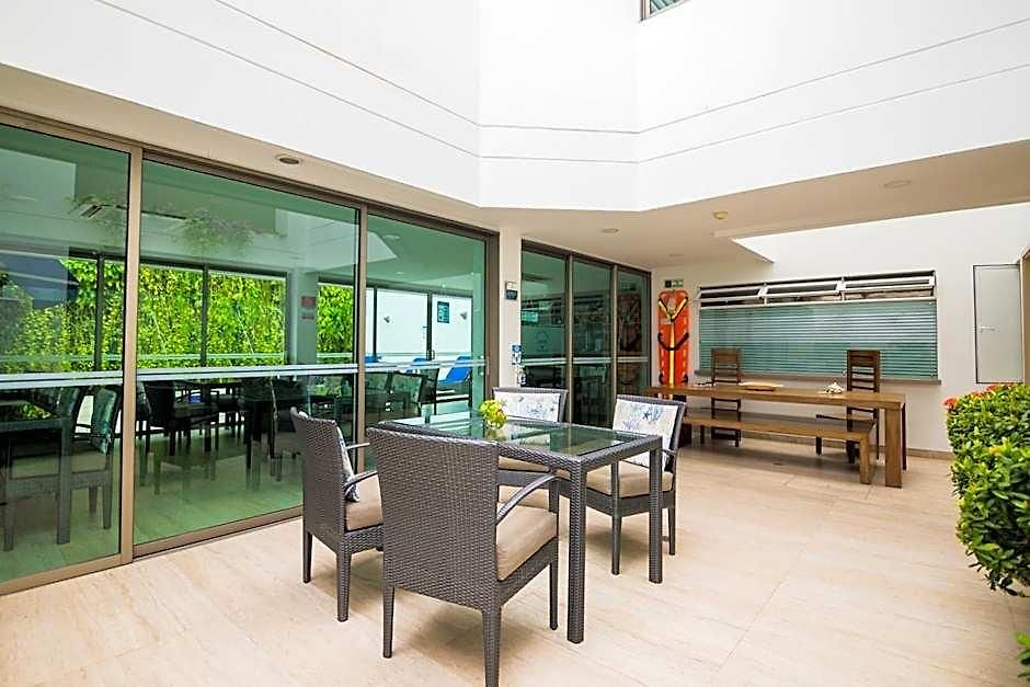 Varanasi Boutique Aeropuerto Hotel 3*