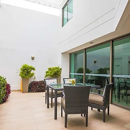 Varanasi Boutique Aeropuerto 3*